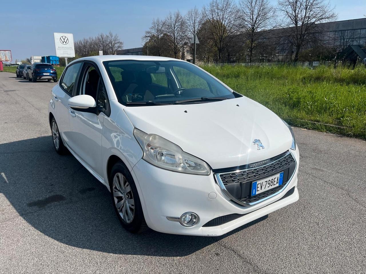 Peugeot 208 1.4 HDi 68 CV 5 porte Active