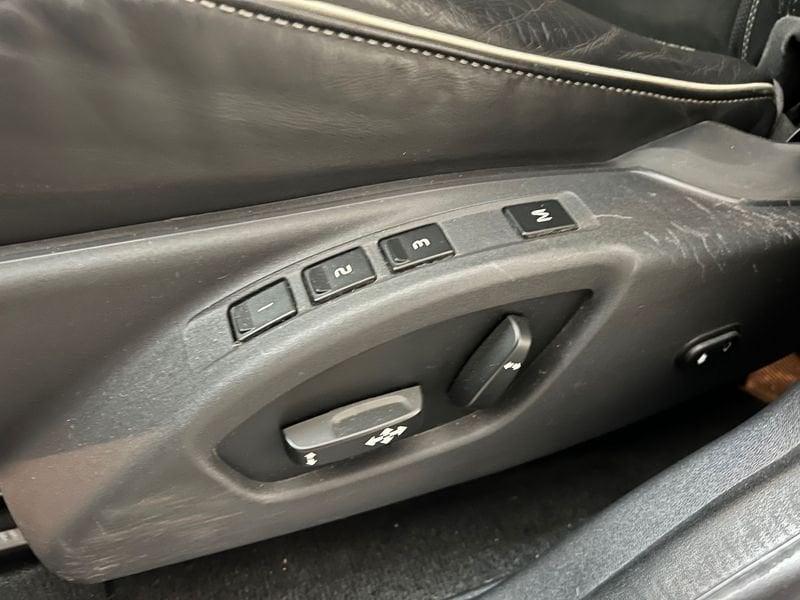 Volvo XC60 D4 190cv Geartronic R-Design Kinetic