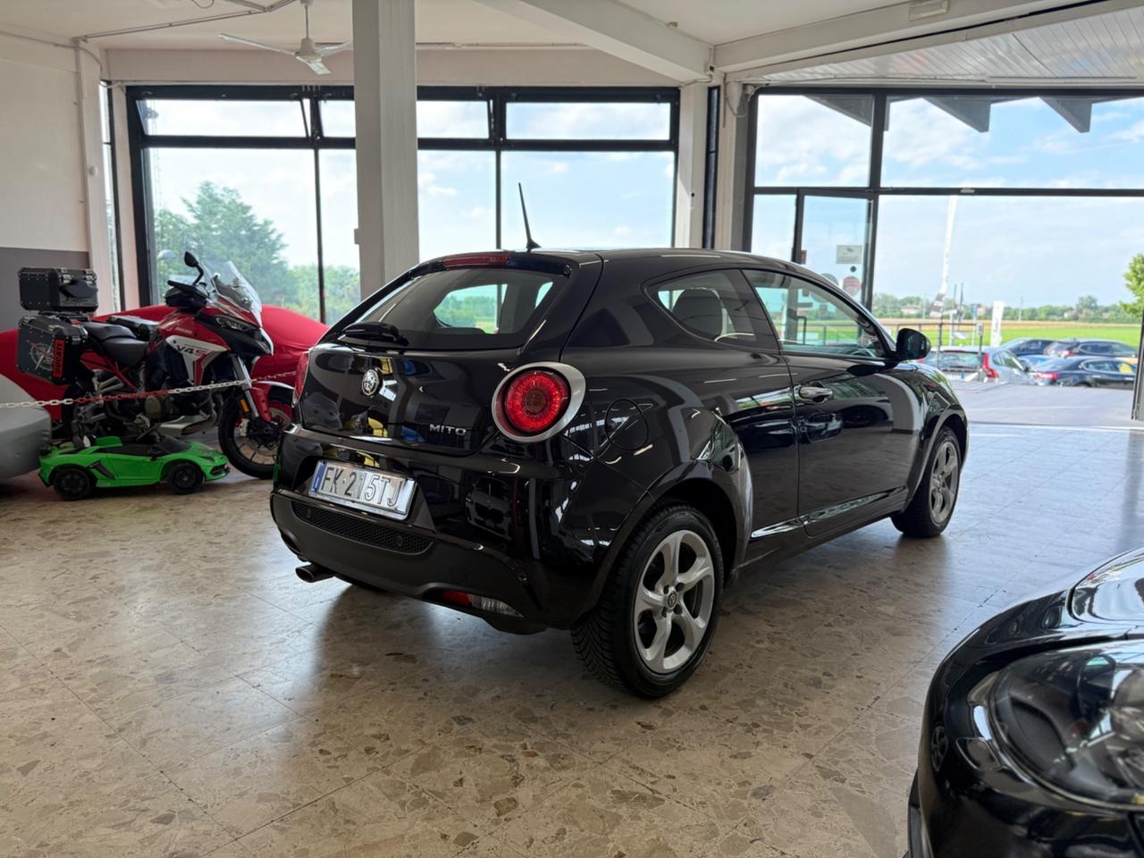 Alfa Romeo MiTo 1.4 78 CV 8V SUPER 06/2017 Neopatentati