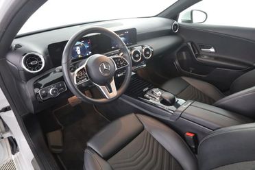 MERCEDES-BENZ A 180 A 180 d Automatic Business Extra