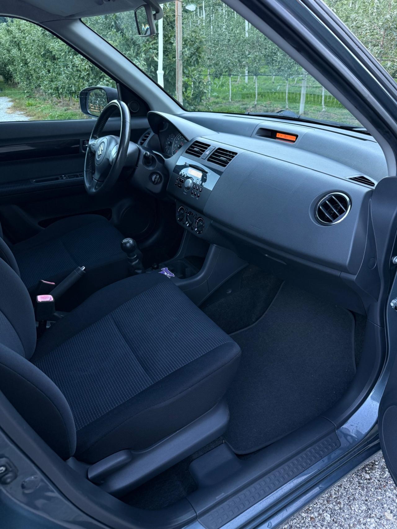 Suzuki Swift 1.3 4x4 5p. GL