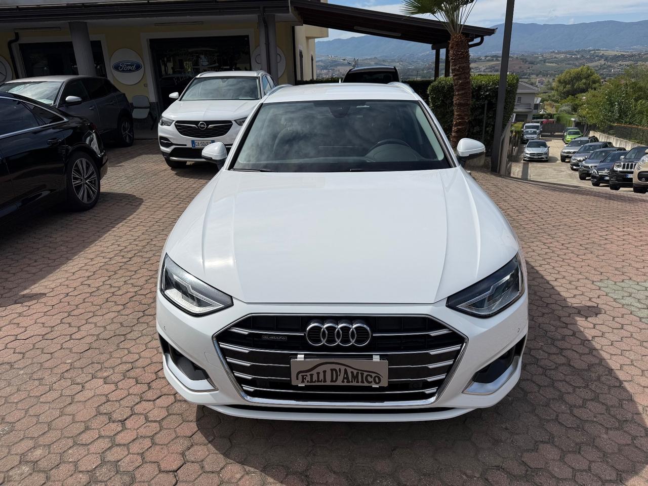 Audi A4 Avant 40 TDI quattro S tronic Business Advanced
