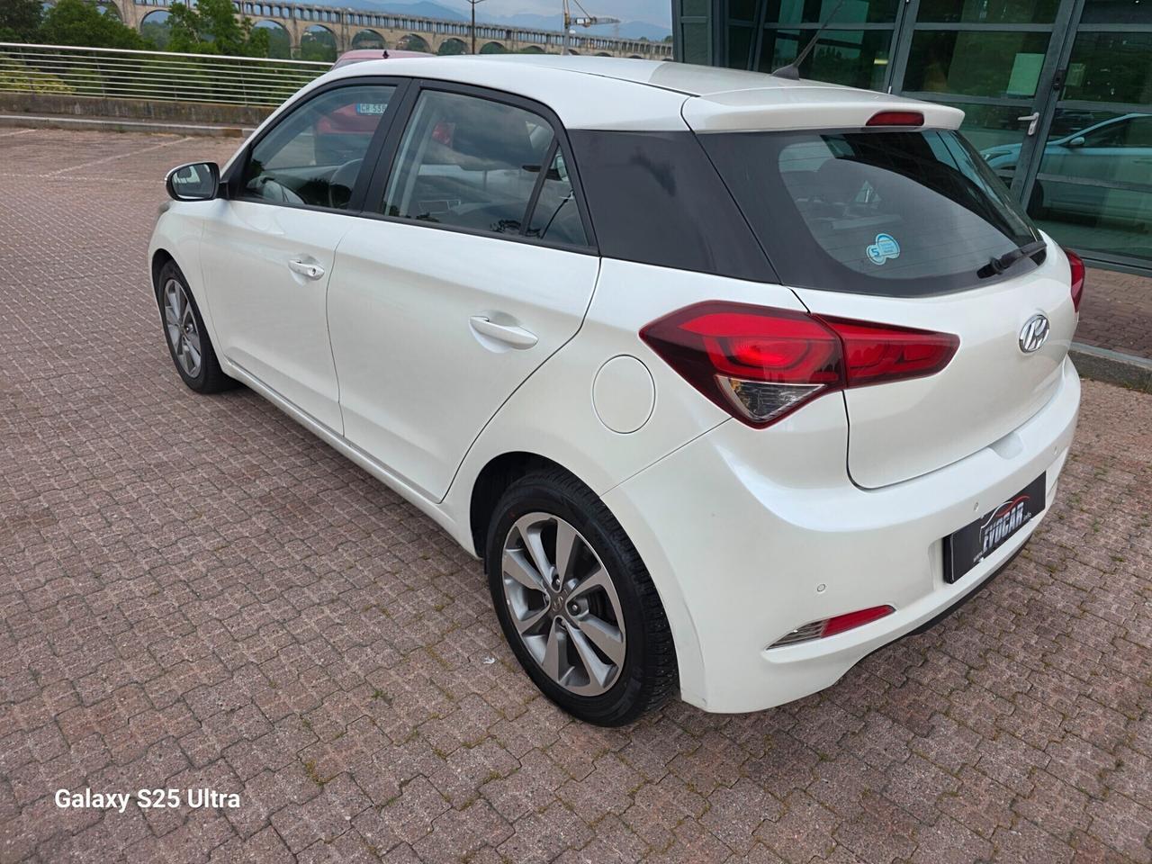 hyundai i20 1.2 valutiamo usato