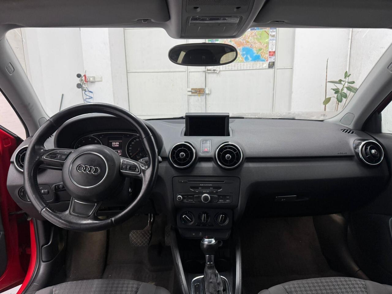 Audi A1 1.4 TFSI S tronic 119g Ambition