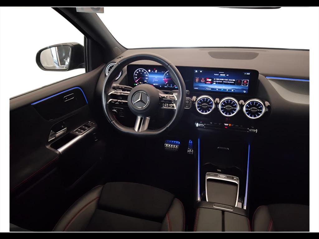 Mercedes-Benz Classe B - W247 2023 - B 180 d AMG Line Advanced Plus auto