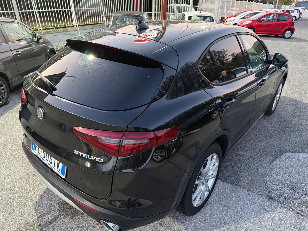 ALFA ROMEO Stelvio 2.2 Turbodiesel 210 CV AT8 Q4 Executive