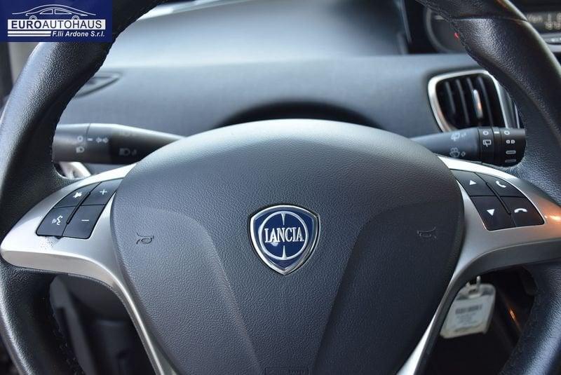 Lancia Ypsilon 1.0 FireFly 70cv S&S Hybrid GOLD