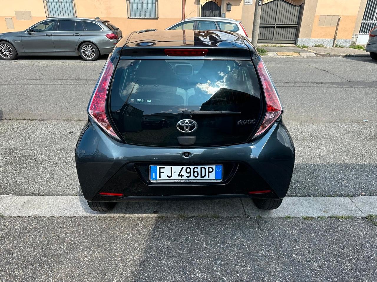 Toyota Aygo 1.0 VVT-i 69 CV 5 porte x-cool