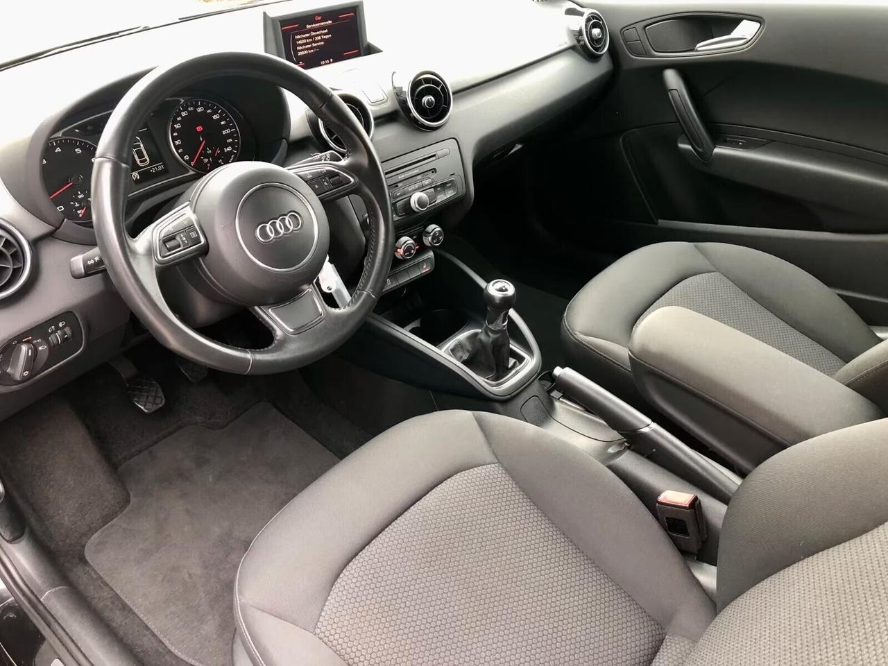 Audi A1 1.2 TFSI S LINE