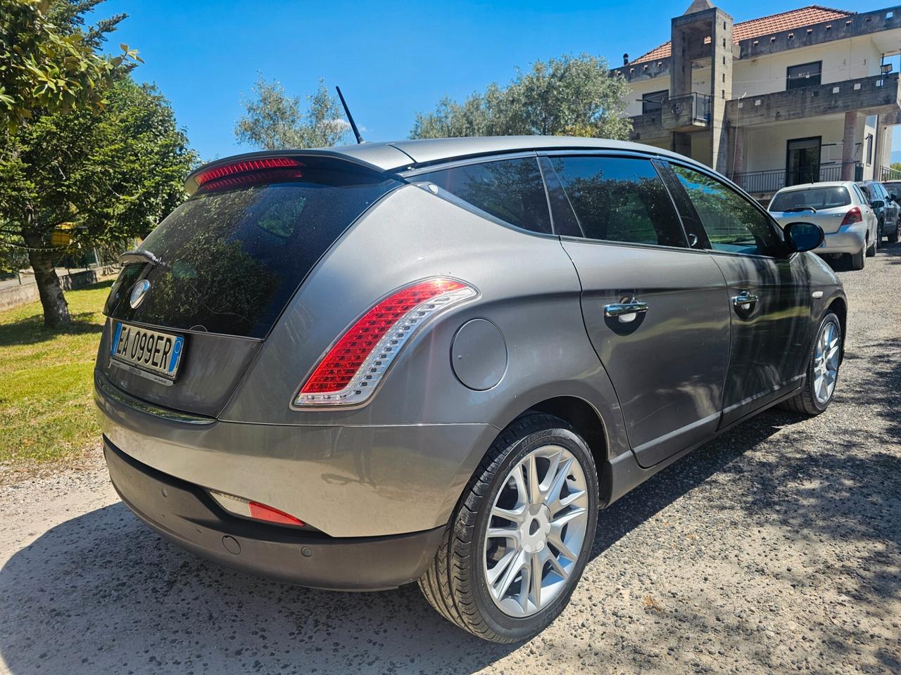 Lancia Delta 1.6 MJT CAMBIO MANUALE OTTIME CONDIZIONI