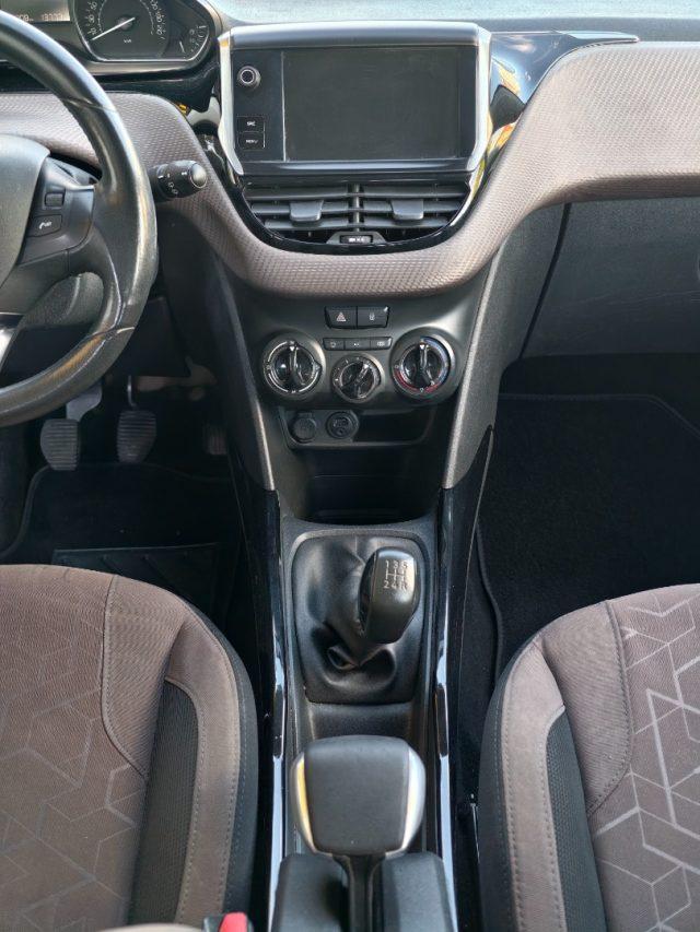 PEUGEOT 2008 PureTech 82 Allure