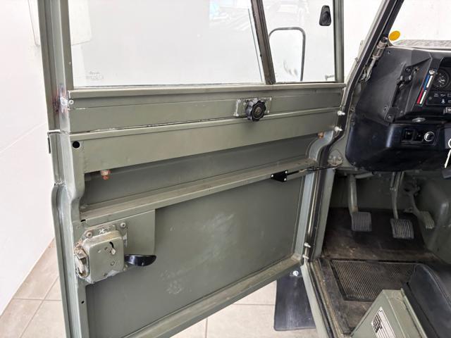 LAND ROVER Defender 90 diesel