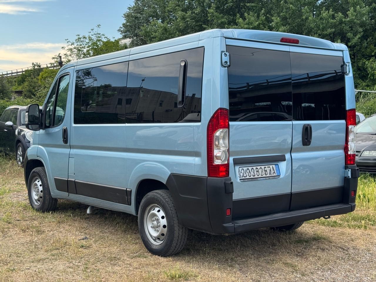 Pulmino Peugeot Boxer 2.2 HDI 120CV 9 posti 2010