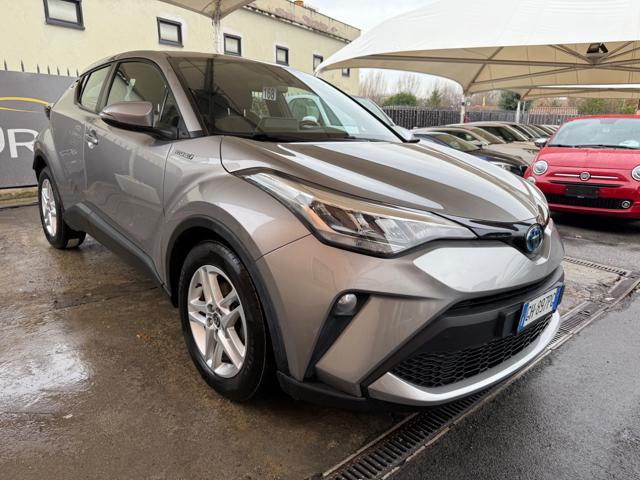 TOYOTA C-HR 1.8 Hybrid E-CVT Business