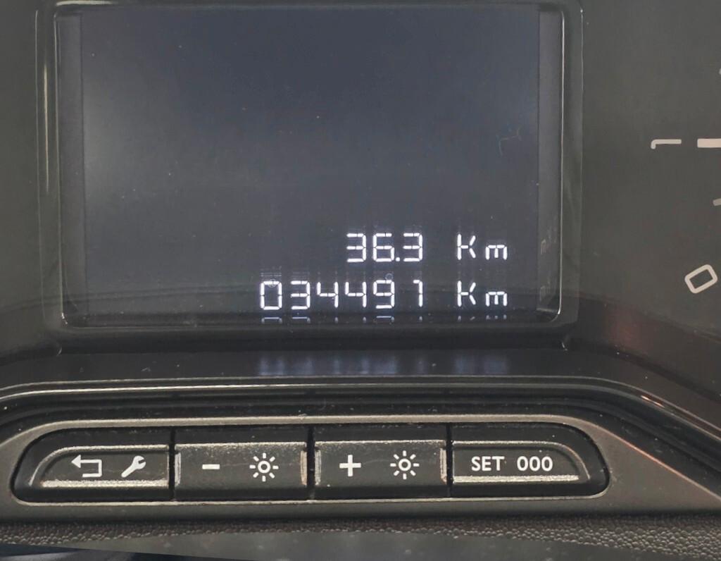 Citroen C3 PureTech 83 S&S Feel Pack SOLO 34.000 KM