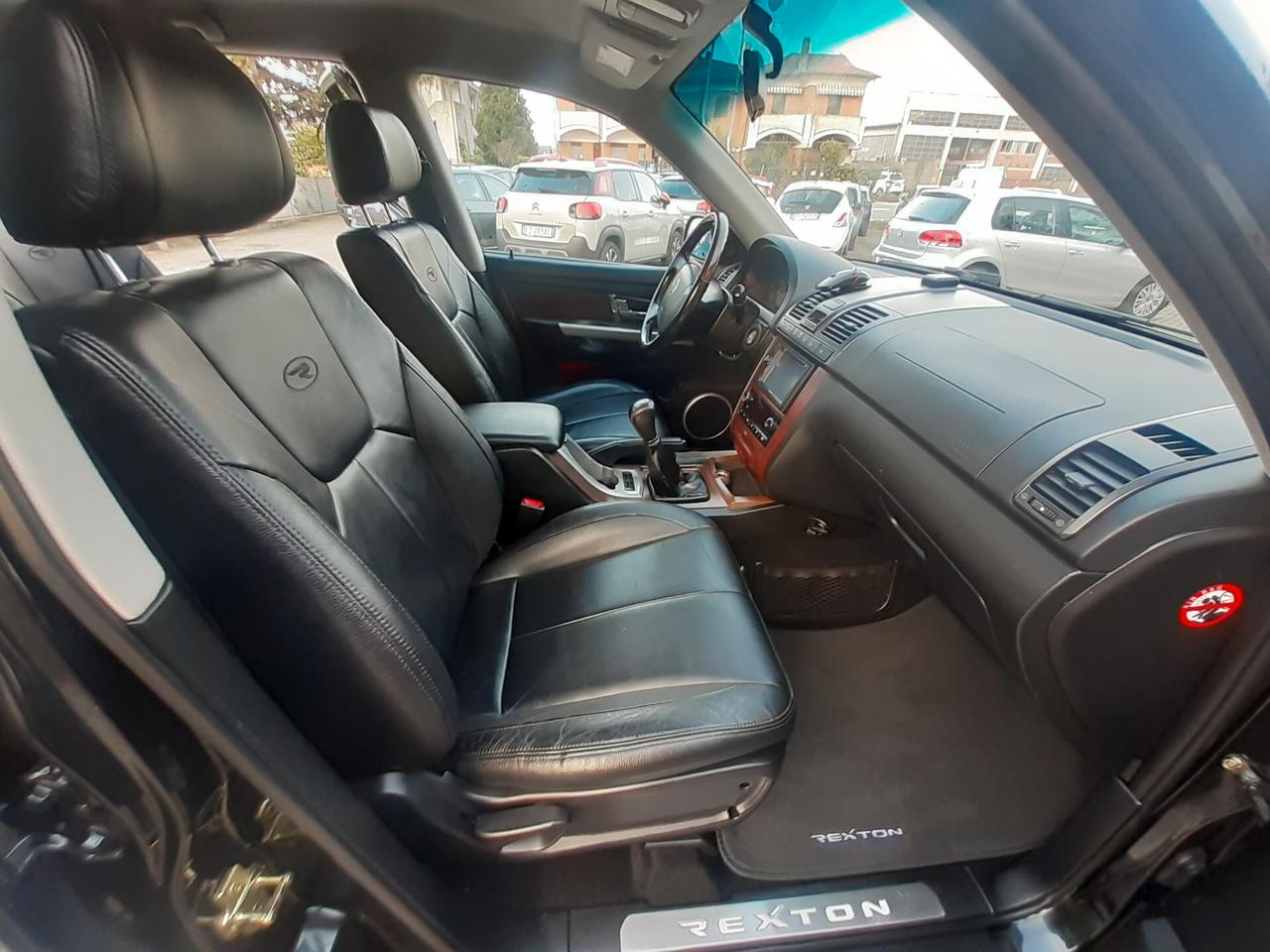 Ssangyong REXTON 2.7 XDi cat Premium