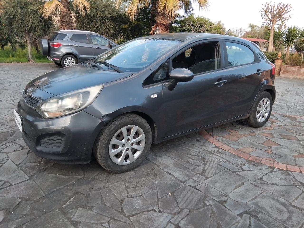 Kia Rio 1.4 CRDi WGT 5p. EX