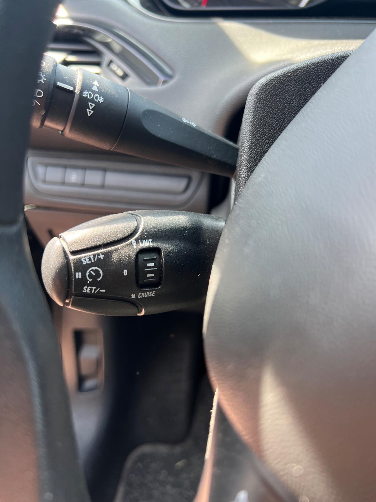 Peugeot 208 1.4 HDi 68 CV 5 porte Active
