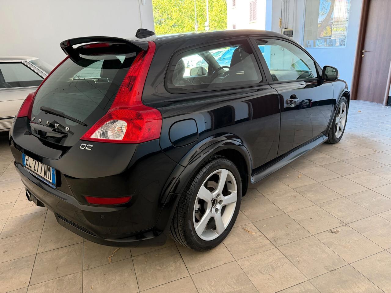 Volvo C30 2012 D2 R-Design 2012 OK NEOPATENTATI