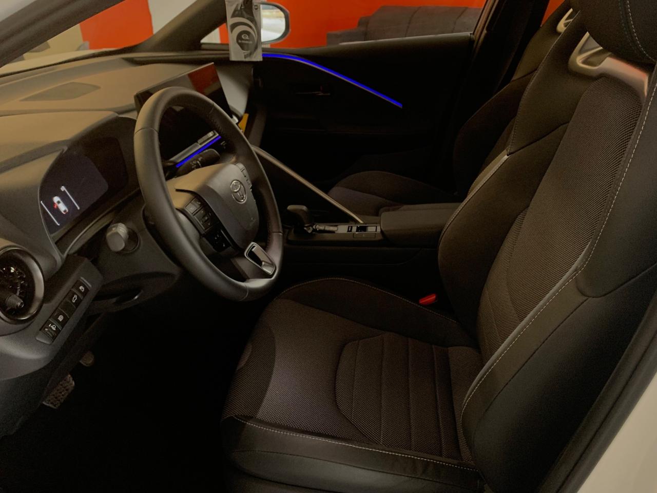 Toyota C-HR 1.8 HV Lounge “PROMMO”