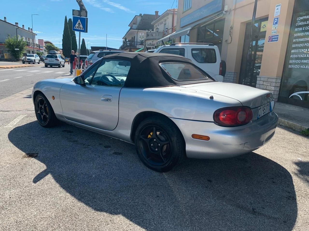 Mazda MX-5 1.6i 16V cat CABRIO PER L'ESTATE