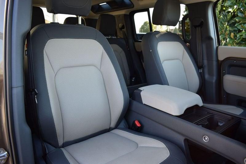 Land Rover Defender Defender 110 3.0D I6 250 CV AWD Auto X-Dynamic S