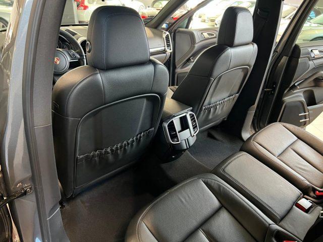 PORSCHE Cayenne 3.0 V6 tdi 245CV PACCHETTO GTS ORIGINALE !