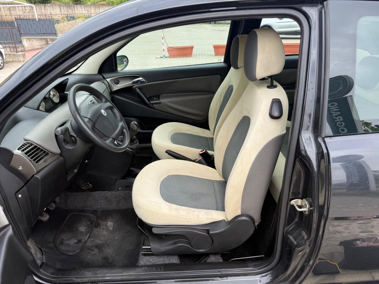 Lancia Ypsilon 1.3 Multijet 16V Platino neopatentati