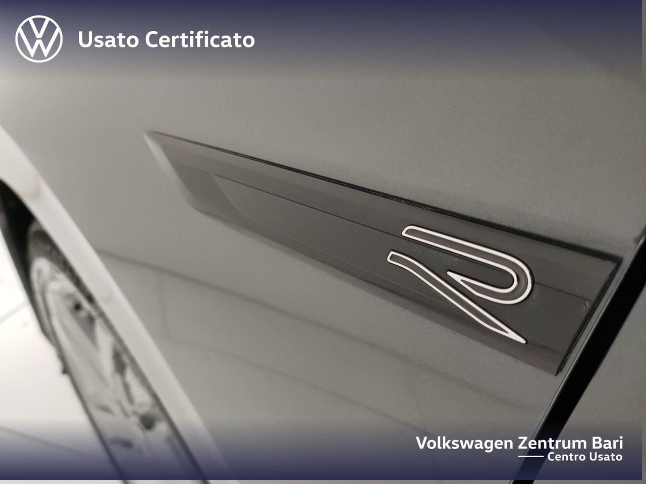 Volkswagen Golf 1.5 etsi evo r-line 130cv dsg