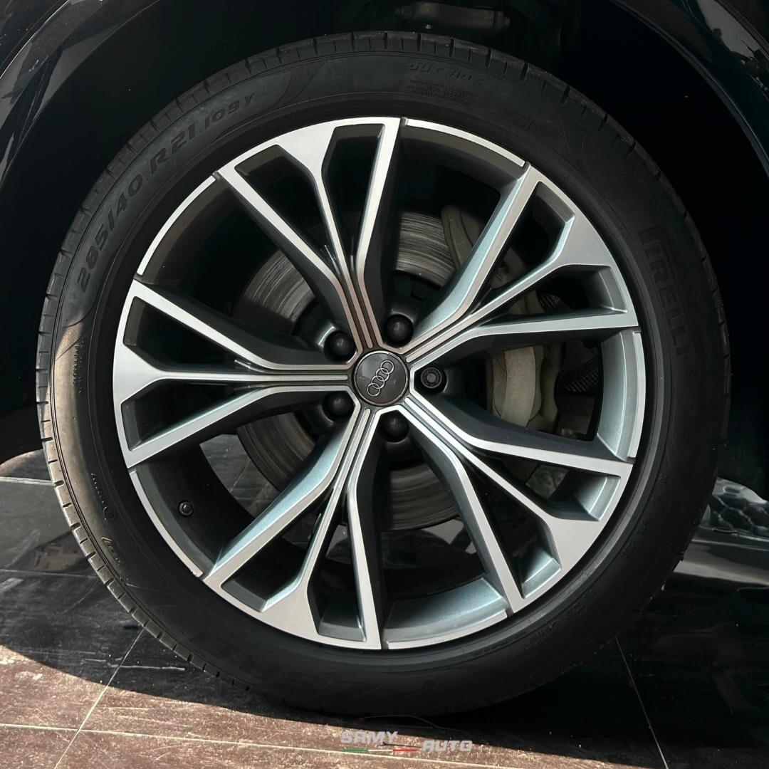 Audi Q8 55 TFSI quattro tiptronic Sport