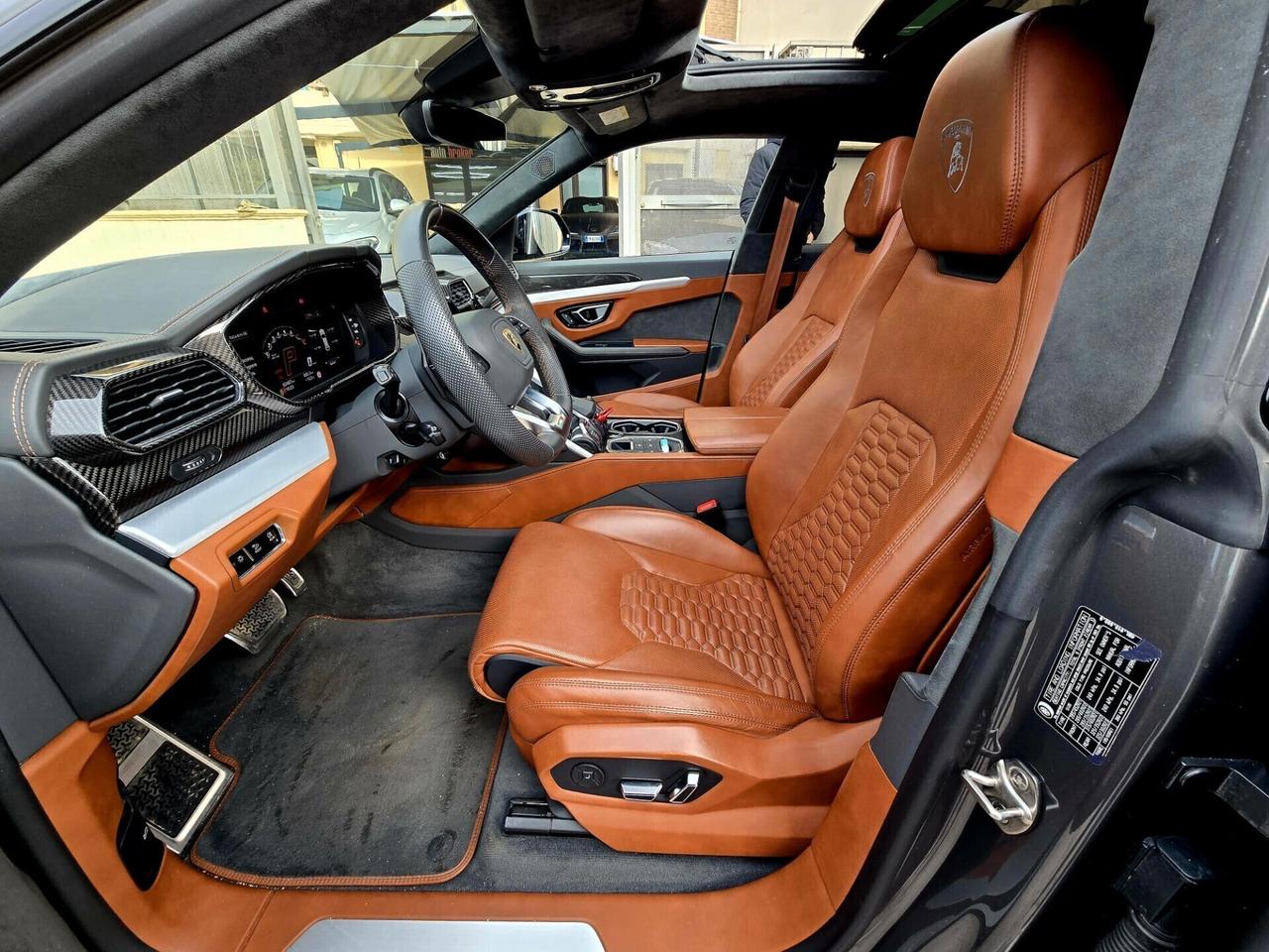 LAMBORGHINI URUS 4.0 650cv UFFICIALE