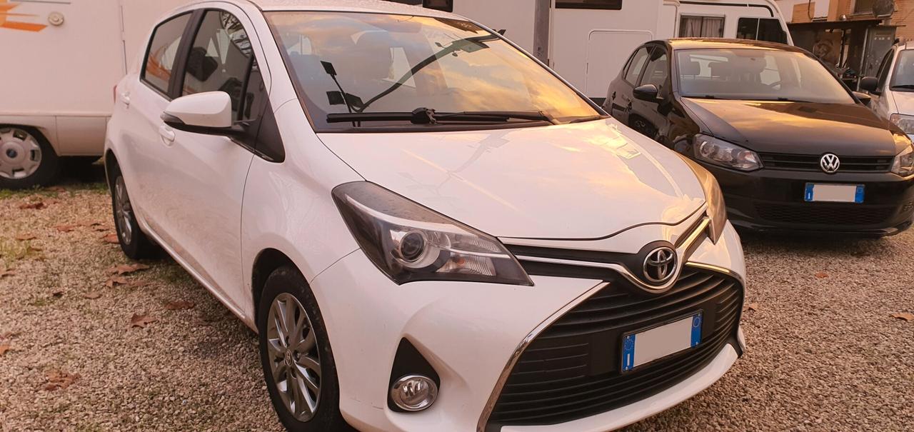 Toyota Yaris 1.0 5 porte Lounge