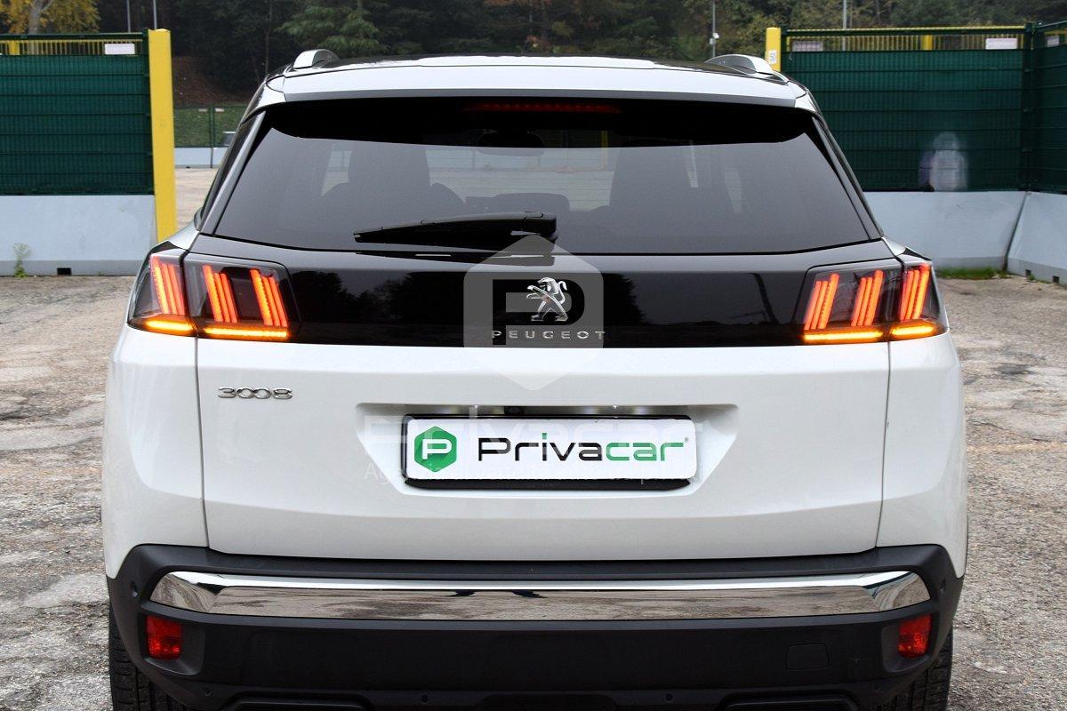 PEUGEOT 3008 BlueHDi 130 S&S Allure