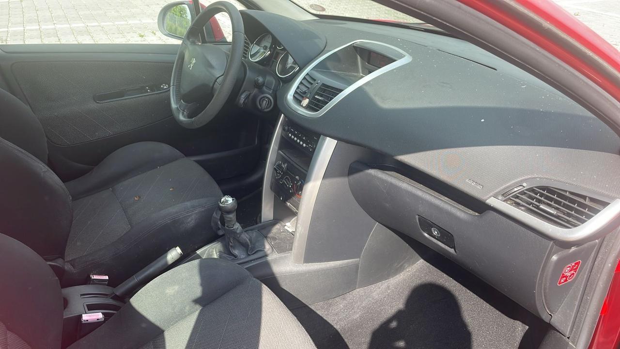 Peugeot 207 1.4 95cv 5p. XSI