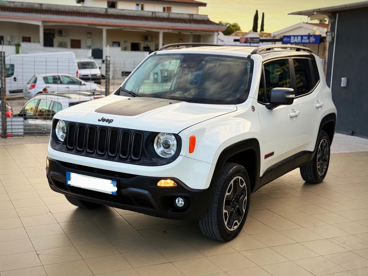 Jeep Renegade 2.0 Mjt 170CV 4WD Active Drive Low Trailhawk