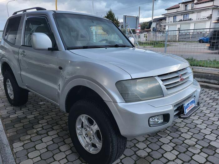 Mitsubishi Pajero 2.5 TDI 3P CORTO 4X4 + RIDOTTE BLOCCAGGIO CON LEVA "BOLLO 33 EURO"