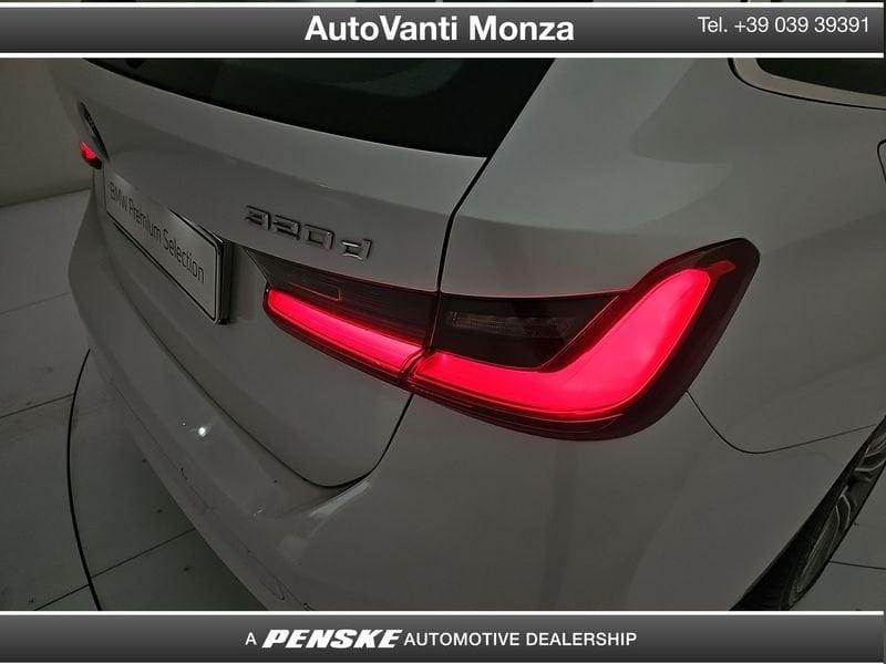 BMW Serie 3 320d Touring mhev 48V xdrive Luxury auto