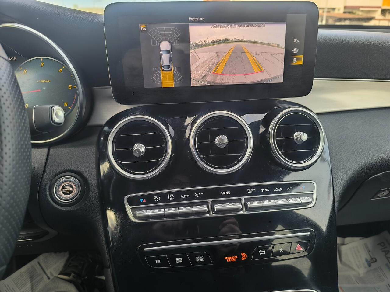 MERCEDES GLC 220 d 4MATIC COUPÉ PREMIUM AMG