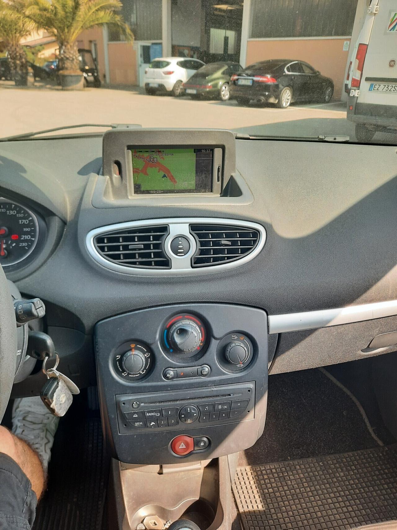 Renault Clio 1.5 dCi 65CV 5 porte OK NEOPATENTATI