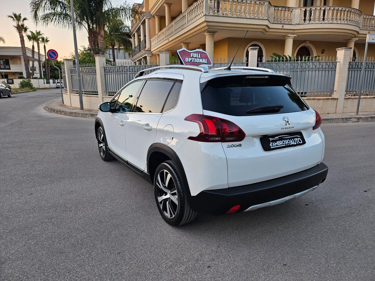 Peugeot 2008 BlueHDi 100 Allure
