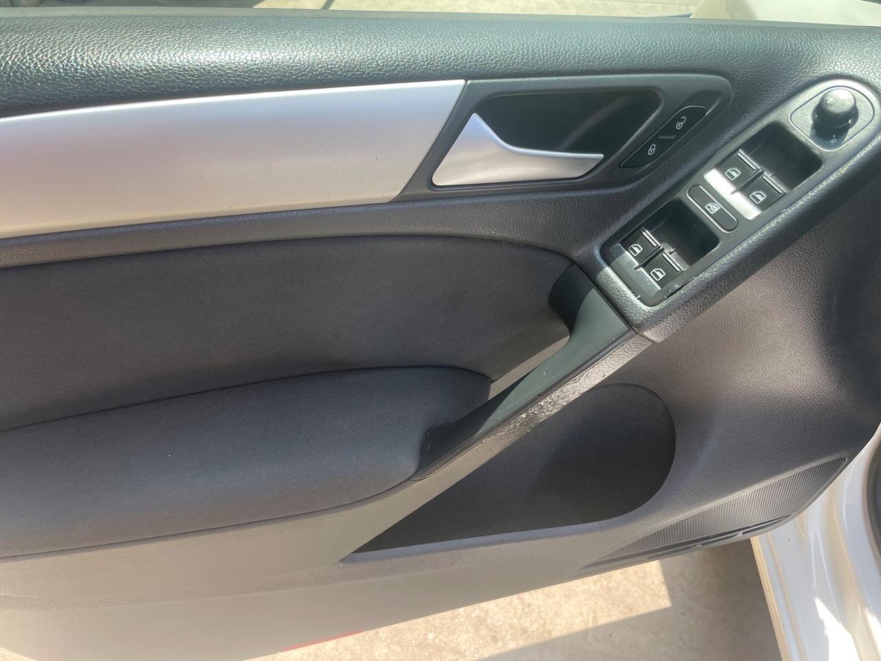 Volkswagen Golf 6 1.6 TDI 105 cv 5p. Highline garanzia 12