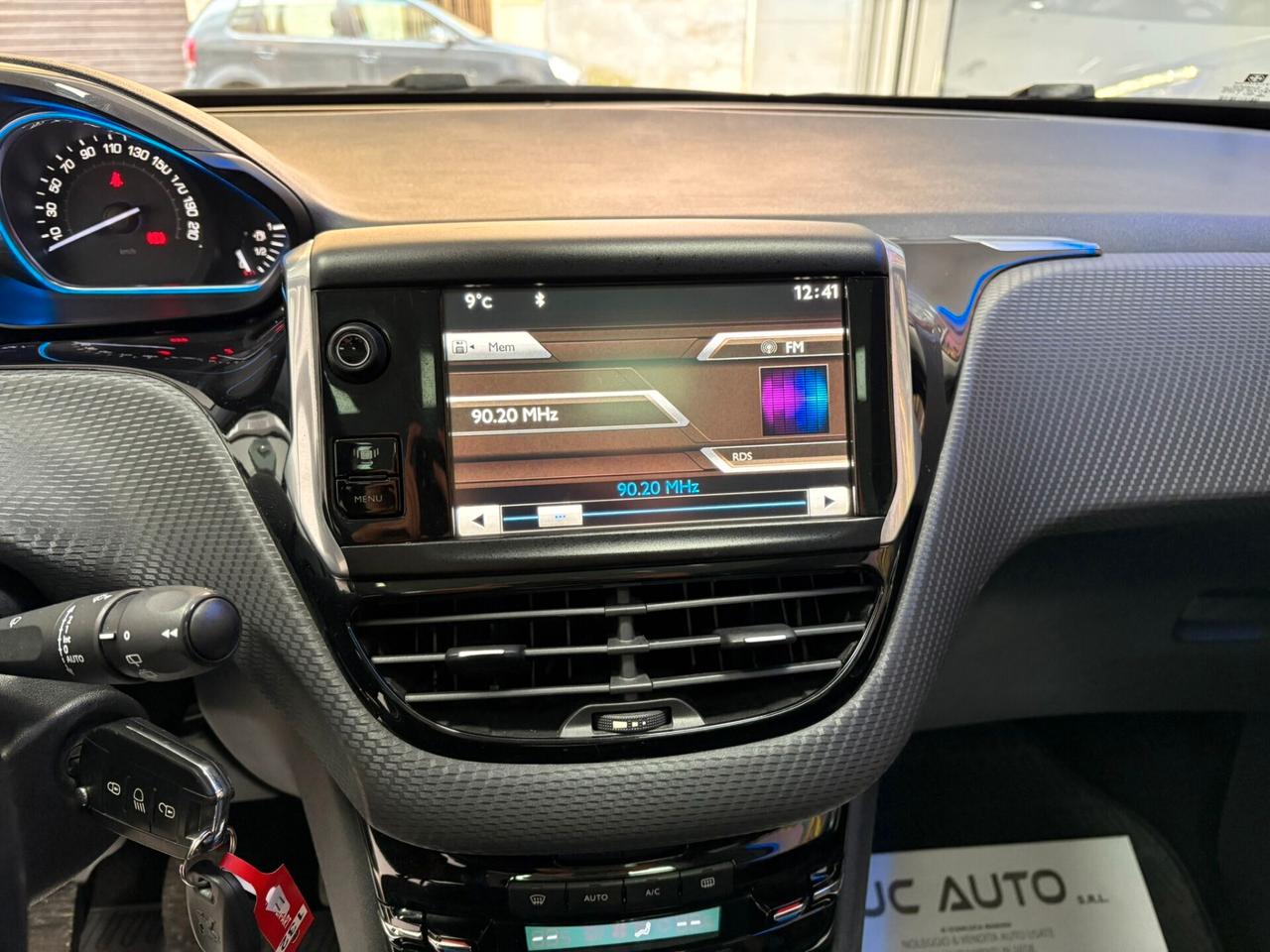 Peugeot 2008 1.6 e-HDi 115 CV Stop&Start Allure