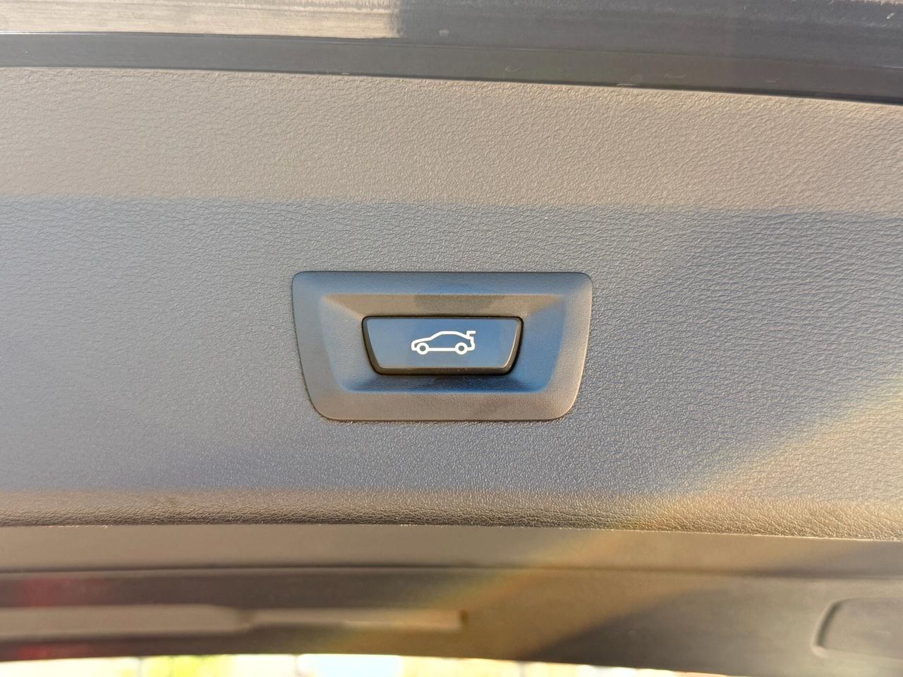 Bmw X1 xDrive18d Automatic NAVI LED - 2017