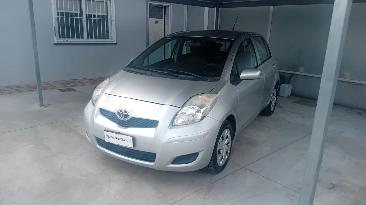 Toyota Yaris 1.0 5 porte Sol