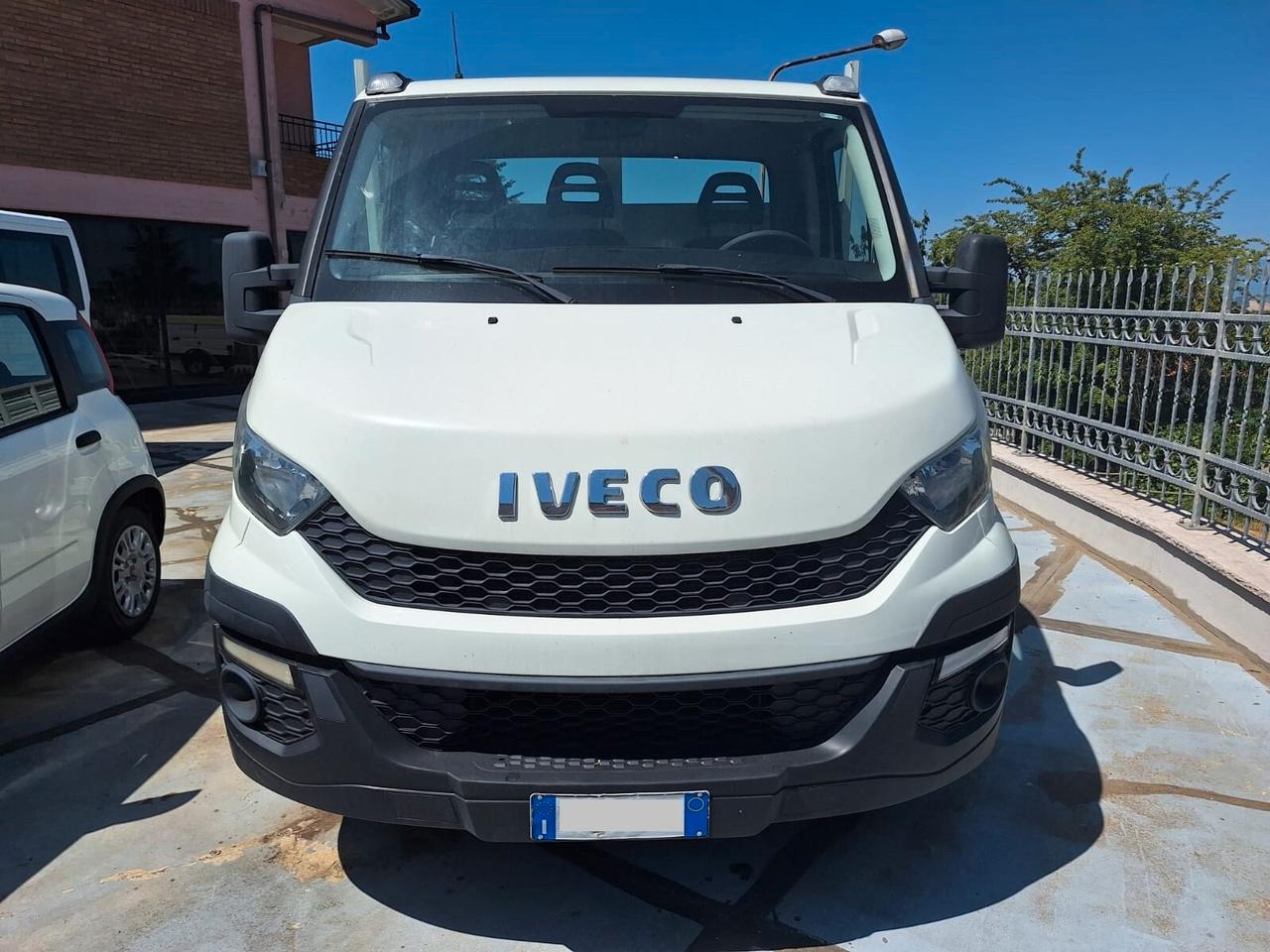 Iveco Daily 35S21 3.0 HPT PLM Cabinato-RIBALTABILE TRILATERALE