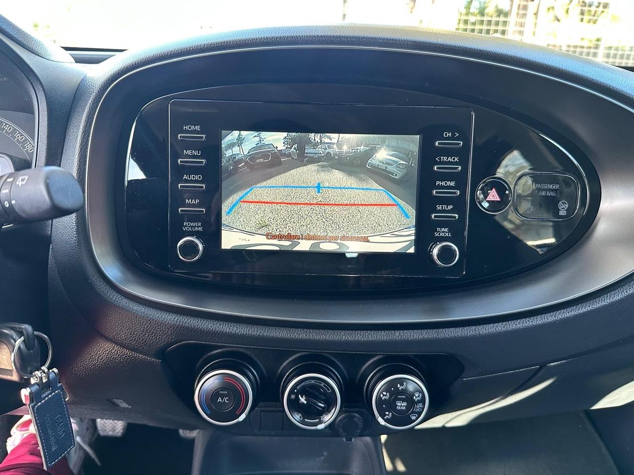 Toyota Aygo X 1.0 VVT-i 72 CV 5 porte Lounge kamera full optioanl *promo*