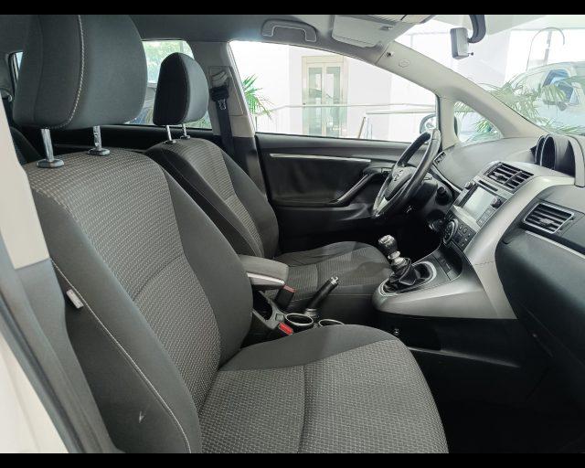 TOYOTA Verso 1.6 D-4D Style