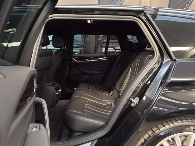 BMW 540 i xDrive Touring Luxury