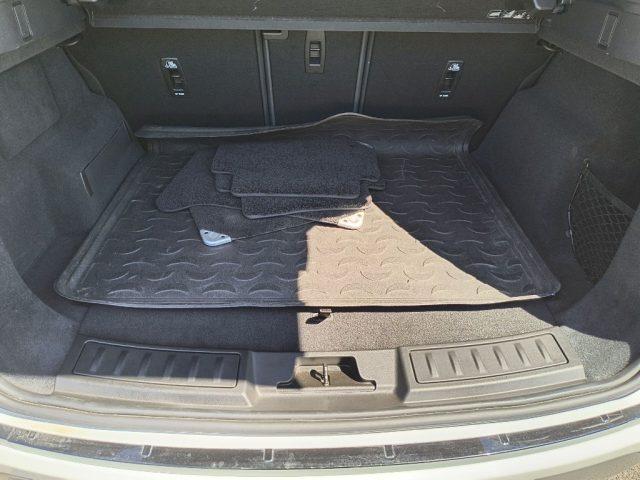 LAND ROVER Range Rover Evoque 1.5 I3 160 CV Auto R-Dynamic S