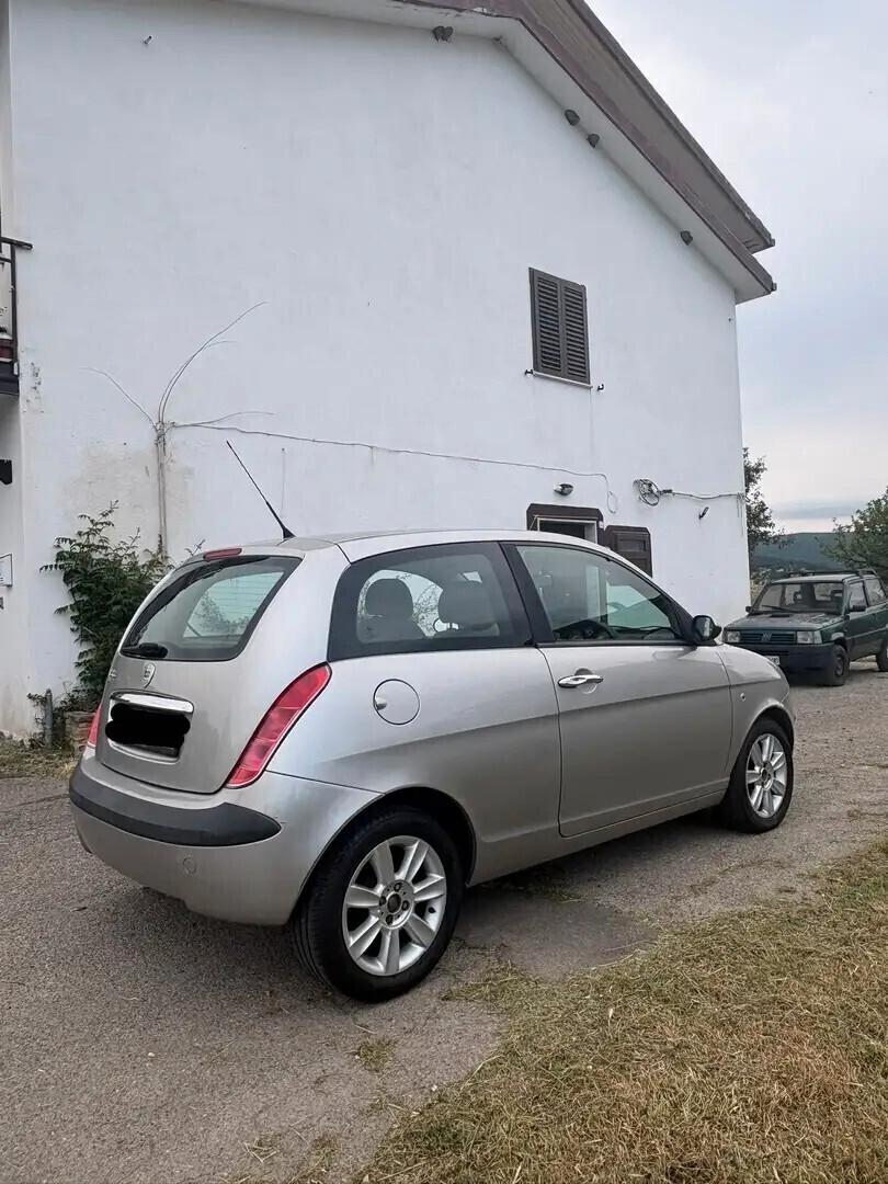 Lancia Ypsilon 1.2